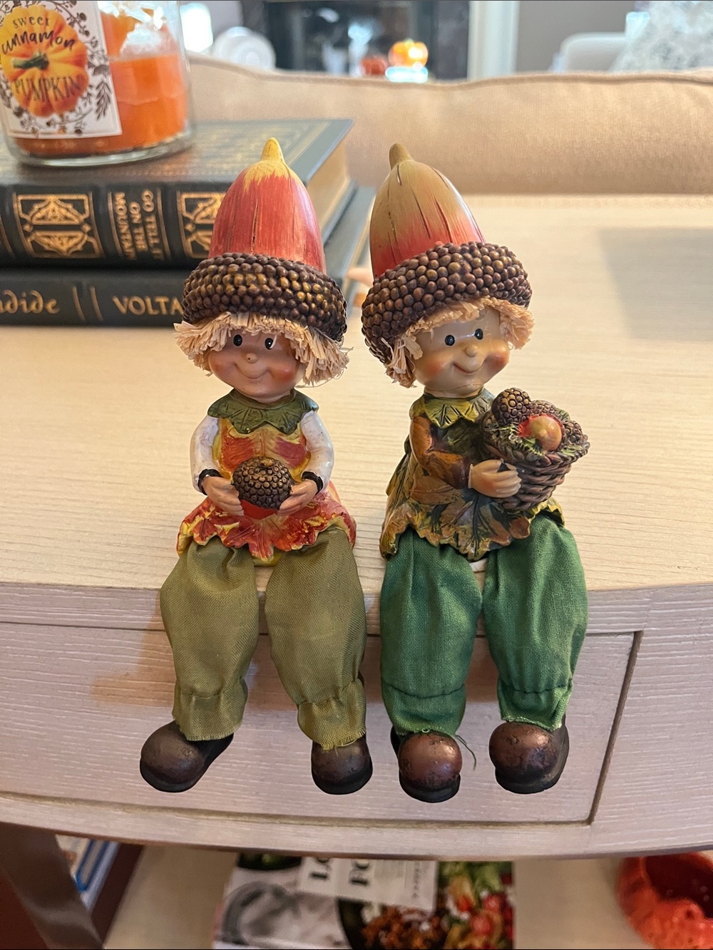 Autumn Acorn Shelf Sitter People